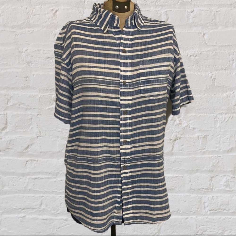 PD&C 100% Cotton Striped Chambray Short Sleeve Button Up Top